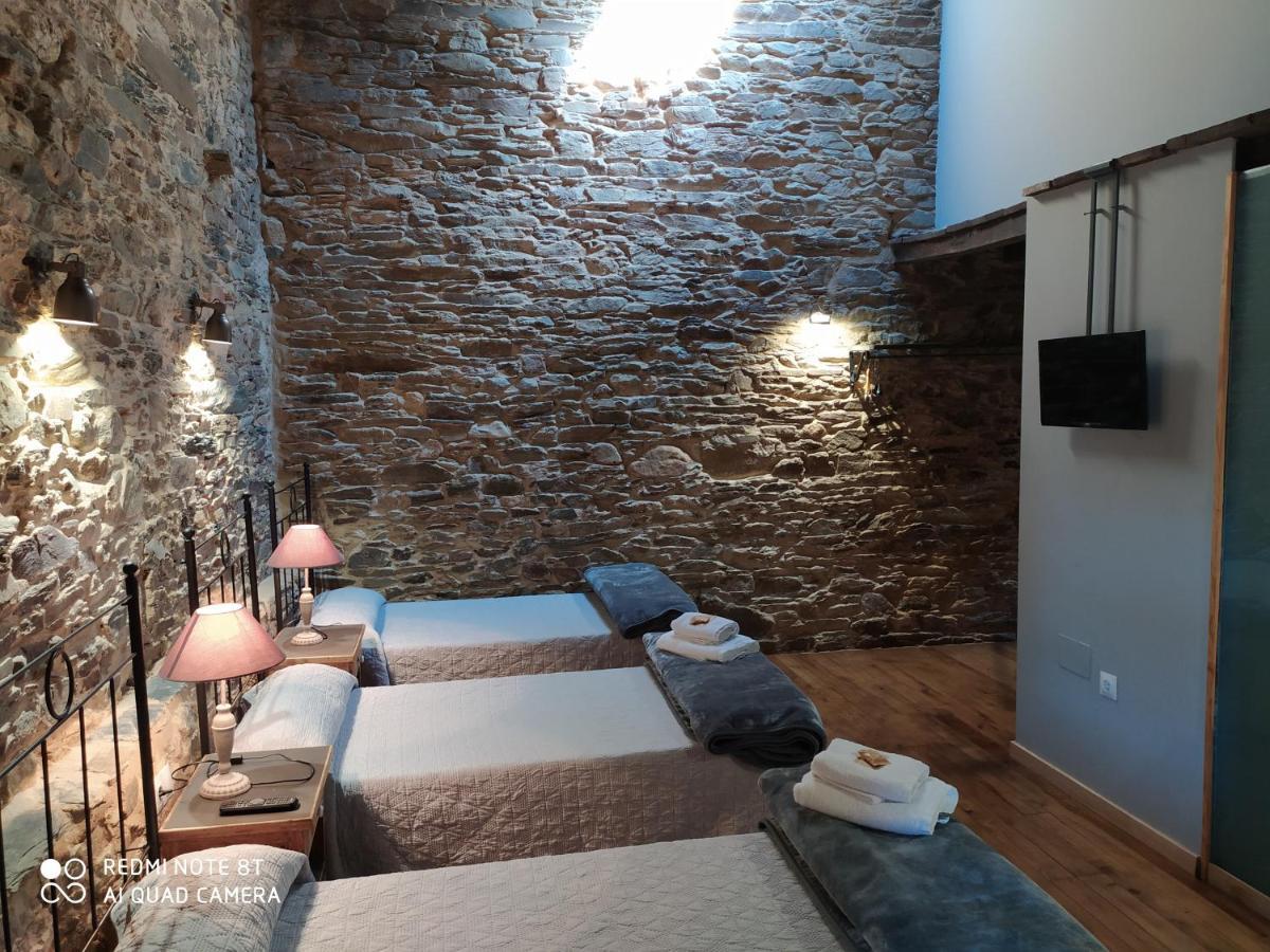 Albergue Atrio Тріакастела Екстер'єр фото